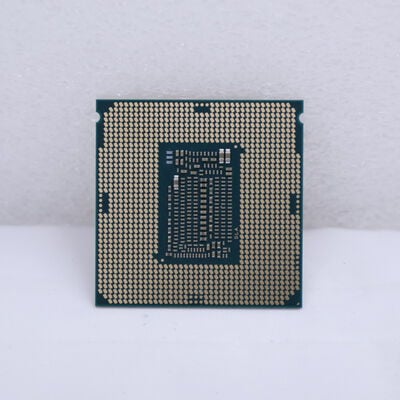 【通販センター】中古  Intel Core i7 9700F (1151/3.00GHz/12M/C8/T8) 140317 