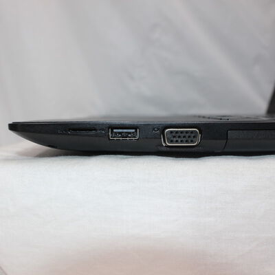 【通販センター】中古  DELL Vostro 3590(Intel Core i5 10210U 1.60GHz/16GB DDR4/SSD256GB/-/オンボード/15.6/1920x1080/GbE/Wi-Fi/WEBCAM/W11P/VBT) 197874 