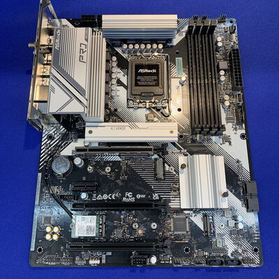 【横浜駅前店】中古  ASRock B760 Pro RS/D4 WiFi (B760 1700 ATX DDR4) 3400008508 