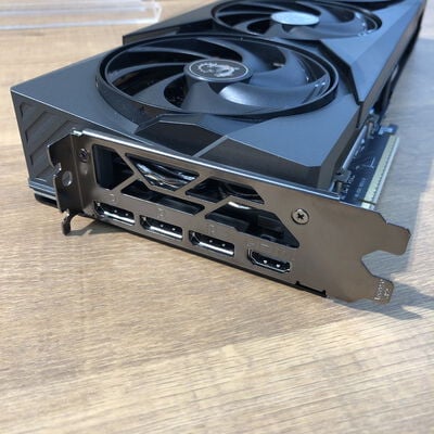 【姫路店】中古  MSI GeForce RTX 5070 Ti 16G GAMING TRIO OC 4740001166 