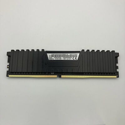 【秋葉原本店】中古  PC4-21300 8GB デスクトップ用(DDR4-2666) 126165 