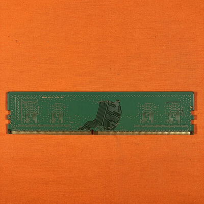 【なんば店】中古  PC4-25600 8GB デスクトップ用_ 184899 