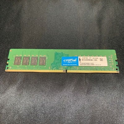 【横浜駅前店】中古  PC4-21300 16GB デスクトップ用(DDR4-2666) 135638 