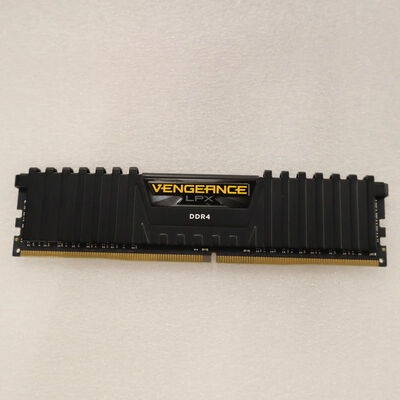 【通販センター】中古  PC4-25600 16GB デスクトップ用(DDR4-3200) 140728 