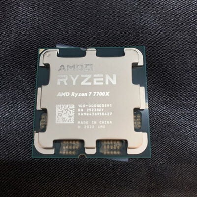 【横浜駅前店】中古  AMD Ryzen 7 7700X (AM5/4.5GHz/40M/C8/T16/105W 152463 