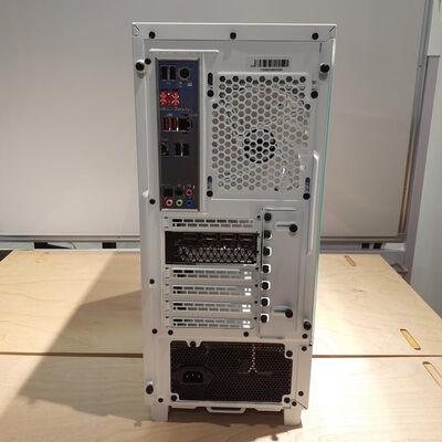 【鹿児島店】中古  FRONTIER ゲーミングPC(i7 13700F/32GB/SSD1TB/RTX4070/W11H) 4700001073 