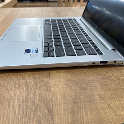 【姫路店】中古  HP EliteBook 1040 G10(Intel Core i7 1370P/32GB/SSD512GB/なし/オンボード/14/2560x1600/Wi-Fi/WEBCAM/W11H64 MAR) 181212 
