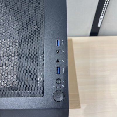 【静岡東瀬名店】中古  Thermaltake CA-1X2-00M1WN-00(S200 TG ATX BK) 5140000854