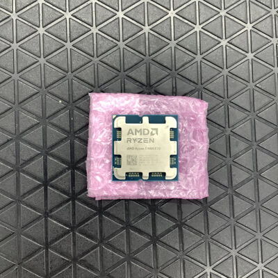 【堺七道店】中古  AMD Ryzen 7 9800X3D (AM5/4.7/104M/C8/T16/120W) 1460025260 