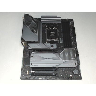 【前橋ｲﾝﾀｰｱｶﾏﾙ店】中古  Asrock X870 Livemixer WiFi　（AM5 AMD　ATX） 4540002213 