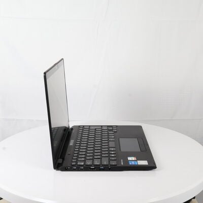【通販センター】中古  FUJITSU LIFEBOOK UH10/E3 FMVUU1FUV3 (Intel Core  i7 1135G7 2.40GHz/8GB/SSD256GB/-/オンボード/13.3/1920x1080/Wi-Fi/WEBCAM/W11H64 MAR) 186341 
