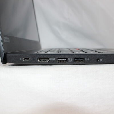 【通販センター】中古  Lenovo E595(AMD Ryzen 3 3200U with Radeon Vega Mobile Gfx/8GB DDR4 (PC4)/SSD500GB/なし/AMD Radeon Vega 3 Graphics 2GB/15.6/1920x1080/Wi-Fi/W11H64 MAR) 199708 