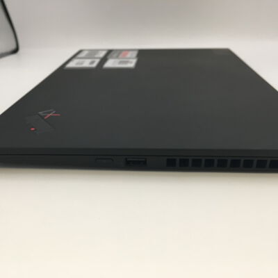 【佐賀南部バイパス店】中古  ThinkPad X1 Carbon Gen 8(i7-10610U/16GB/SSD512GB/14/2560x1440/W11P) 5250001345 