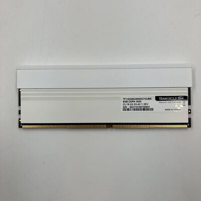 【なんば店】中古  PC4-28800 8GB デスクトップ用(DDR4-3600) 140733 