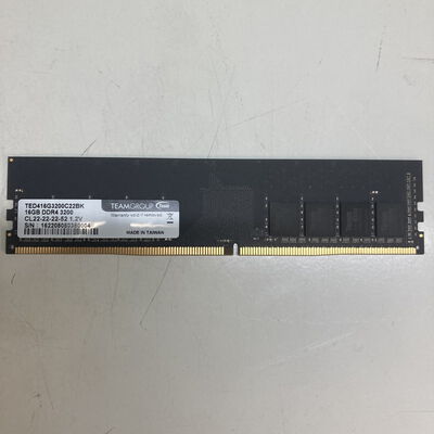 【大宮店】中古  PC4-25600 16GB デスクトップ用(DDR4-3200) 140728 