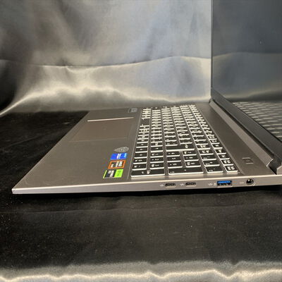 【横浜駅前店】中古  THIRDWAVE GALLERIA NDR9L-R56-C6 (AMD Ryzen AI 9 HX 470/16GB/RTX5060 Max-Q/W11H/有線LAN◯無線LAN◯) 3400009271 