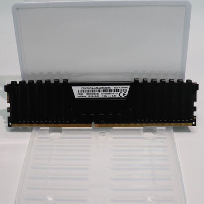 【札幌店】中古  PC4-21300 8GB デスクトップ用(DDR4-2666) 126165 