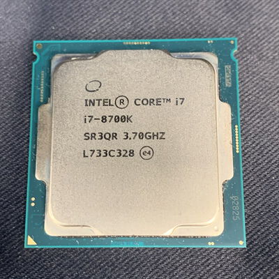 【横浜駅前店】中古  INTEL Core i7 8700K (1151/3.70GHz/12M/C6/T12) 136197
