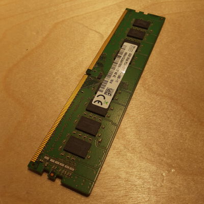 【鹿児島店】中古  PC4-17000 8GB デスクトップ用_ 184884 