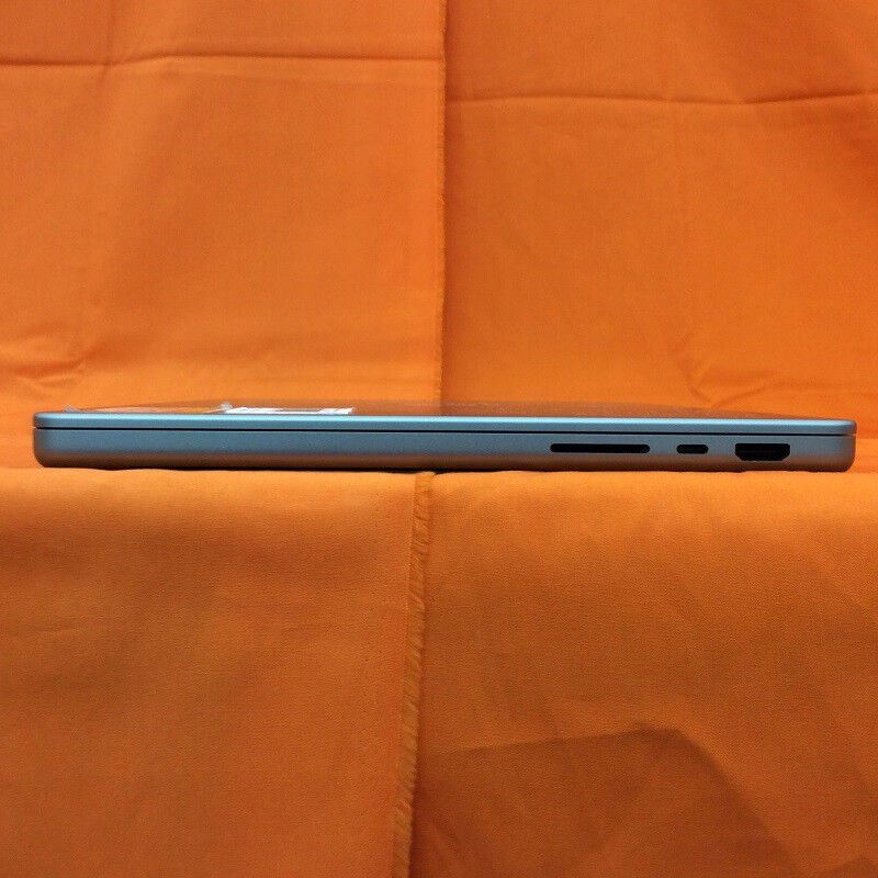中古 Apple MacBook Pro (14-inch 2021) [FKGQ3J/A] A2442(Apple M1
