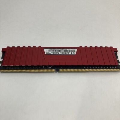 【神戸・三宮店】中古  PC4-21300 16GB デスクトップ用(DDR4-2666) 135638 
