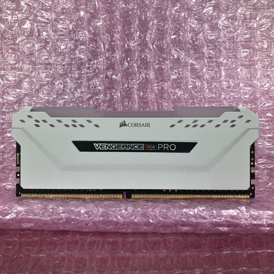 【富士青葉店】中古  PC4-21300 8GB デスクトップ用(DDR4-2666) 126165 