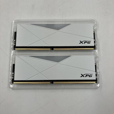 【なんば店】中古  ADATA AX4U320016G16A-DW50 (DDR4 PC4-25600 16GBx2) 198061 
