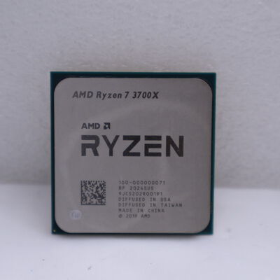 【通販センター】中古  AMD Ryzen 7 3700X (AM4/3.6/36M/C8/T16/65W) 140025 