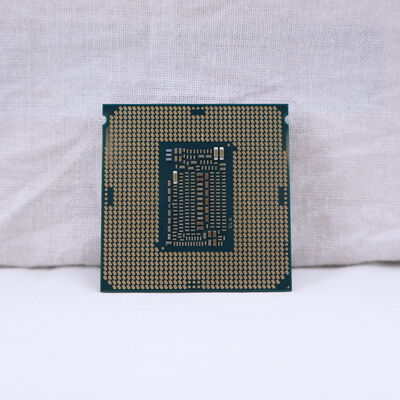【通販センター】中古  Intel Core i7 9700 (1151/3.00GHz/12M/C8/T8) 140316 