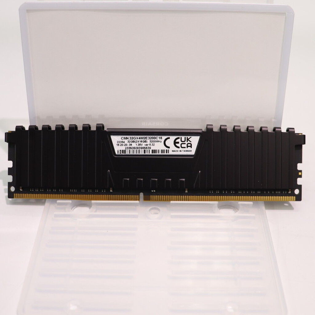 中古 PC4-25600 16GB デスクトップ用(DDR4-3200) 140728 （396190