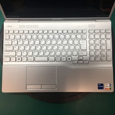 【佐賀南部バイパス店】中古  富士通　FMV LIFEBOOK(i7-1255U/16GB/SSD256GB/MULTI/オンボード/W11H) 5250001030 