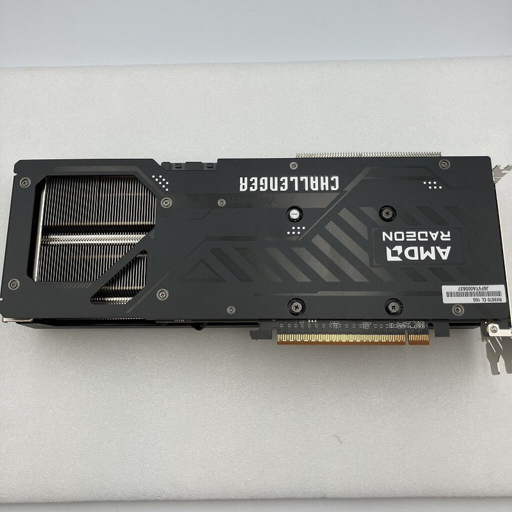 ASRock Radeon RX 9070 Challenger 16G(中古) ASRock Challenger Radeon RX 9070 XT 16GB GDDR6 PCI Express 5.0 x16