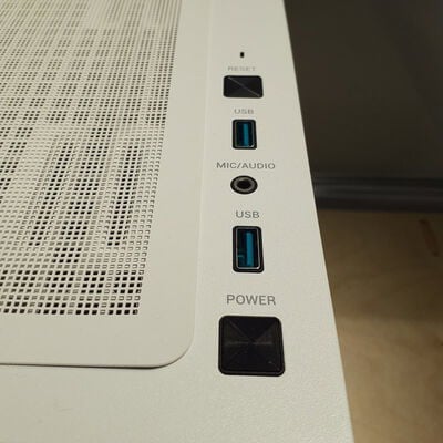 【鹿児島店】中古  DEEPCOOL CH370 WH(mATX ｶﾞﾗｽ WH) 4700000804 