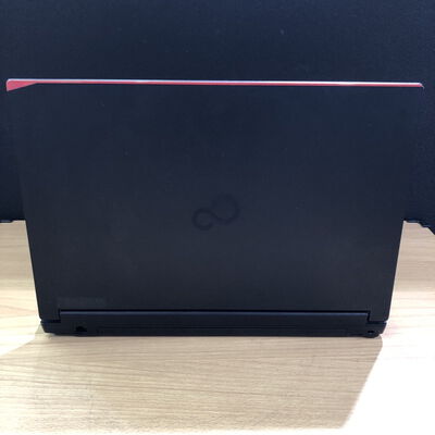 【甲府飯田店】中古  FUJITSU LIFEBOOK A5510/D (Core i5-10310U/4GB/SSD128GB) 182837 