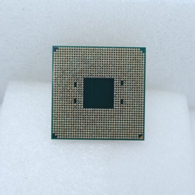 【通販センター】中古  AMD Ryzen 7 3700X (AM4/3.6/36M/C8/T16/65W) 140025 