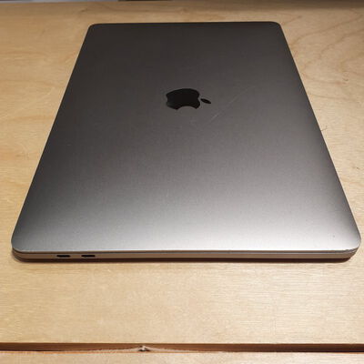 【鹿児島店】中古  Apple MacBook Pro 13.3インチ (Core i5 1.4GHz/8GB/256GB) スペースグレイ Touch Bar Magic Keyboard搭載モデル MXK32J/A (Early 2020) 142634 