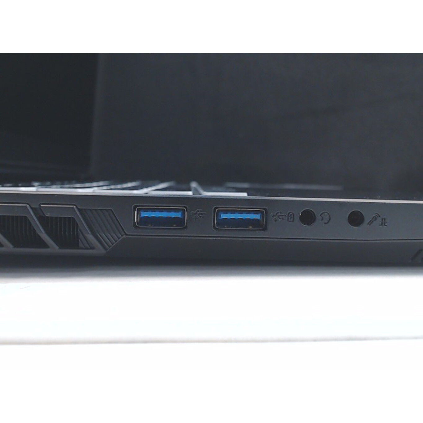 中古 raytrek R7-RL(i9-13900HX/32GB/SSD1TB/RTX4070/W11H) 4540001691