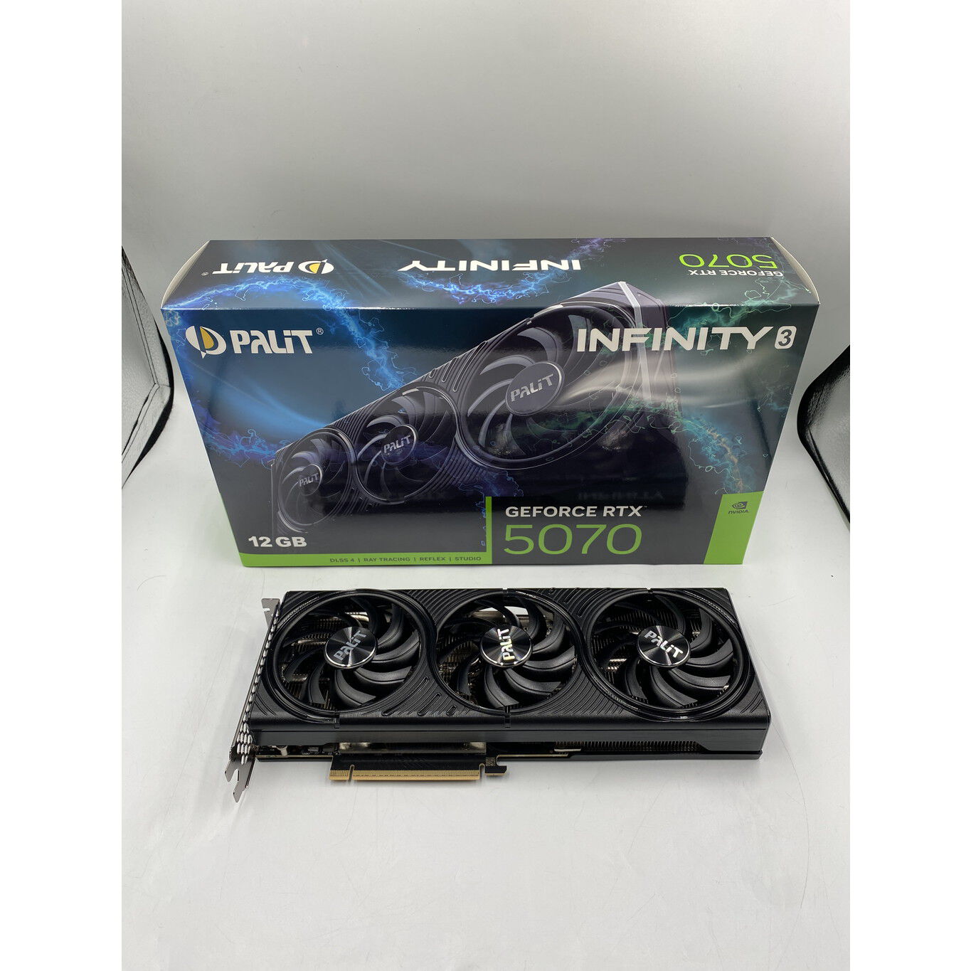 中古 Palit NE75070019K9-GB2050S (RTX5070 12GB Infinity 3) 188943