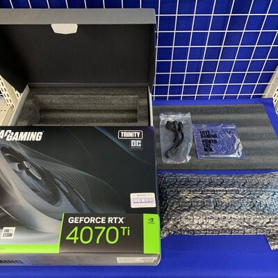 【横浜駅前店】中古  ZOTAC ZT-D40710J-10P (RTX4070Ti 12GB) 154201 