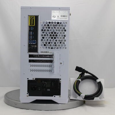 【通販センター】中古  iiyama LEVEL &infin;(Intel Core Ultra 7 265F/32GB DDR5 (PC5)/SSD2TB/なし/NVIDIA GeForce RTX 5070 Ti 16GB/W11H64 MAR) 199911 