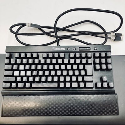 【熊本浜線店】中古  Corsair K65 Rapidfire CherryMX Speed RGB 5370001092 