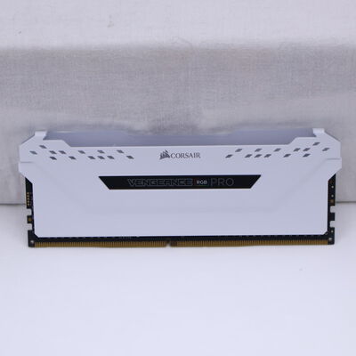 【通販センター】中古  PC4-25600 8GB デスクトップ用(DDR4-3200) 140727 
