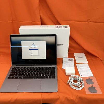 【なんば店】中古  Apple MacBook Air 13インチ (i5 1.6GHz/8GB/256GB) スペースグレイ Touch ID True Tone搭載モデル MVFJ2J/A (Mid 2019) 141229 