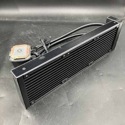 【大須店】中古  EKWB CR360 Lux D-RGB(360mm ARGB 水 BK) 3120023748 