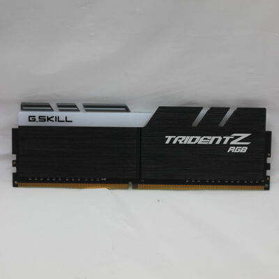 【通販センター】中古  PC4-25600 8GB デスクトップ用(DDR4-3200) 140727 