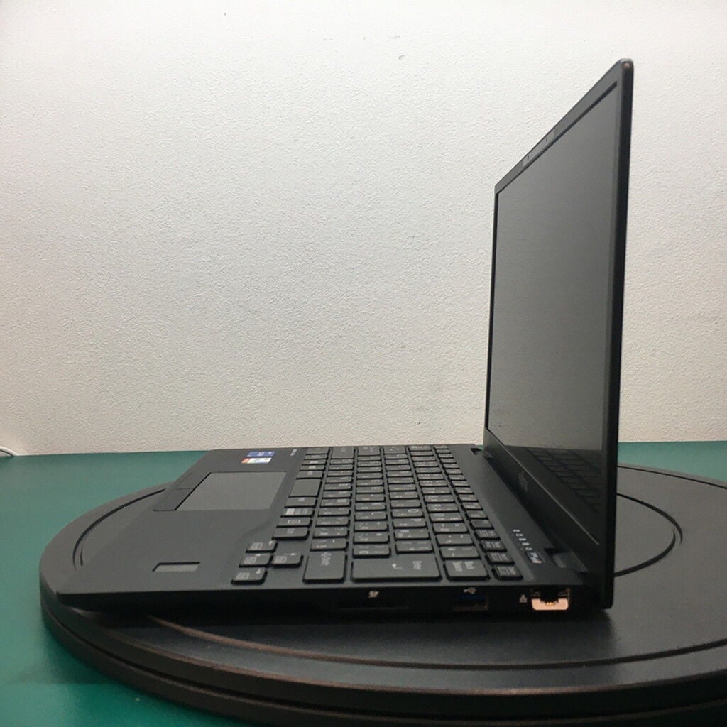 中古 富士通 LIFEBOOK U9312(i5-1245U/8GB/SSD512GB/W11P) 5250001560
