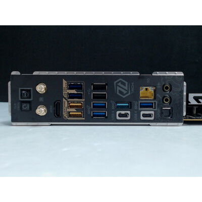 【前橋ｲﾝﾀｰｱｶﾏﾙ店】中古  ASRock X870E Taichi Lite (X870E AM5 E-ATX DDR5) 172193 