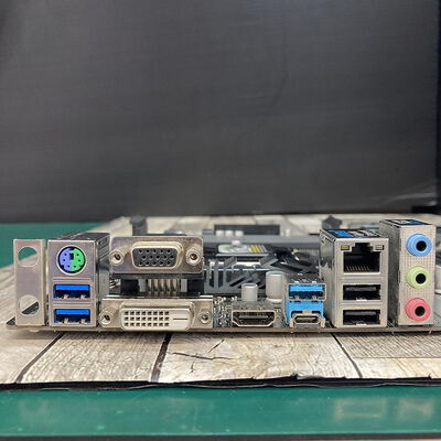 【広島店】中古  ASRock Z390 Pro4 (Z390 1151 ATX DDR4) 138879 