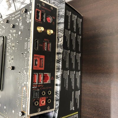 【福山ココローズ店】中古  MSI MPG X570 GAMING EDGE WIFI (X570 AM4 ATX DDR4) 140049 