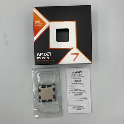 【水戸赤塚店】中古  AMD Ryzen 7 9800X3D (AM5/4.7/104M/C8/T16/120W) 172566 